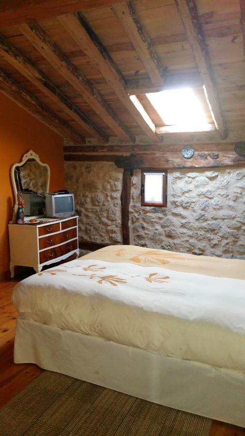 Casa Rural Calle Real Bed & Breakfast Torremocha de Ayllón Exterior foto
